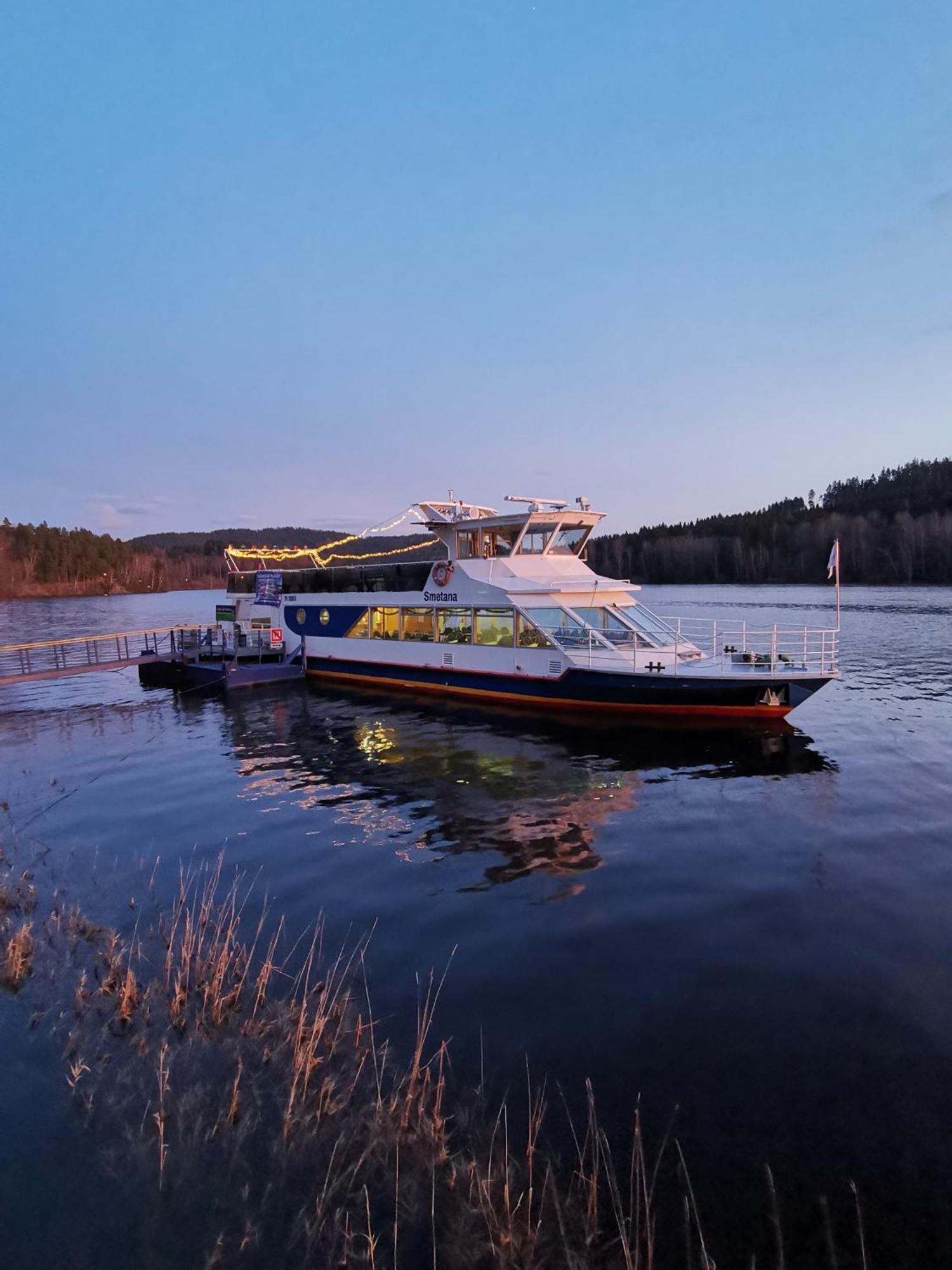Apartman S Terasou A Vyhledem Na Jezero Lipno Kovářov Exterior foto