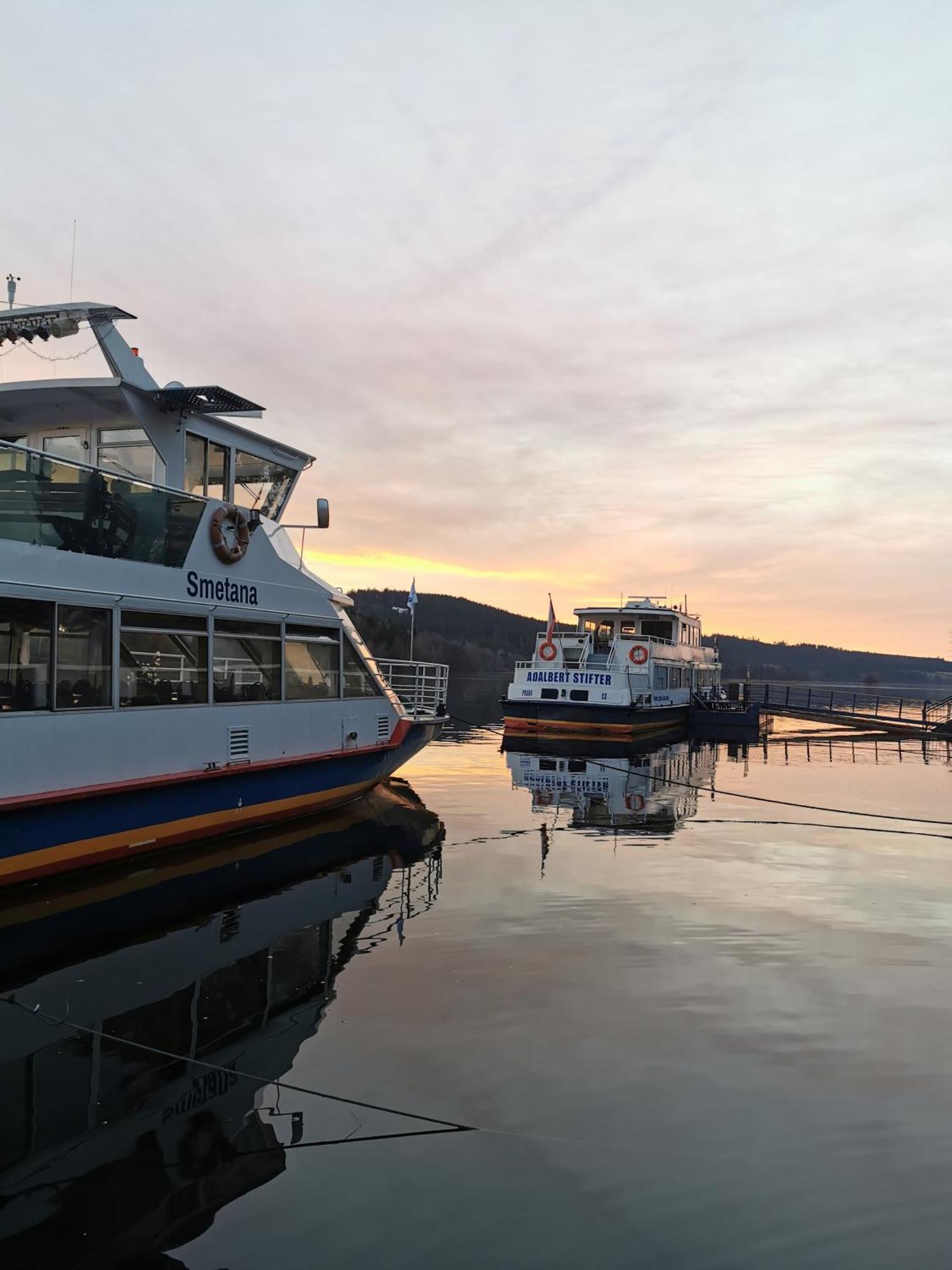 Apartman S Terasou A Vyhledem Na Jezero Lipno Kovářov Exterior foto